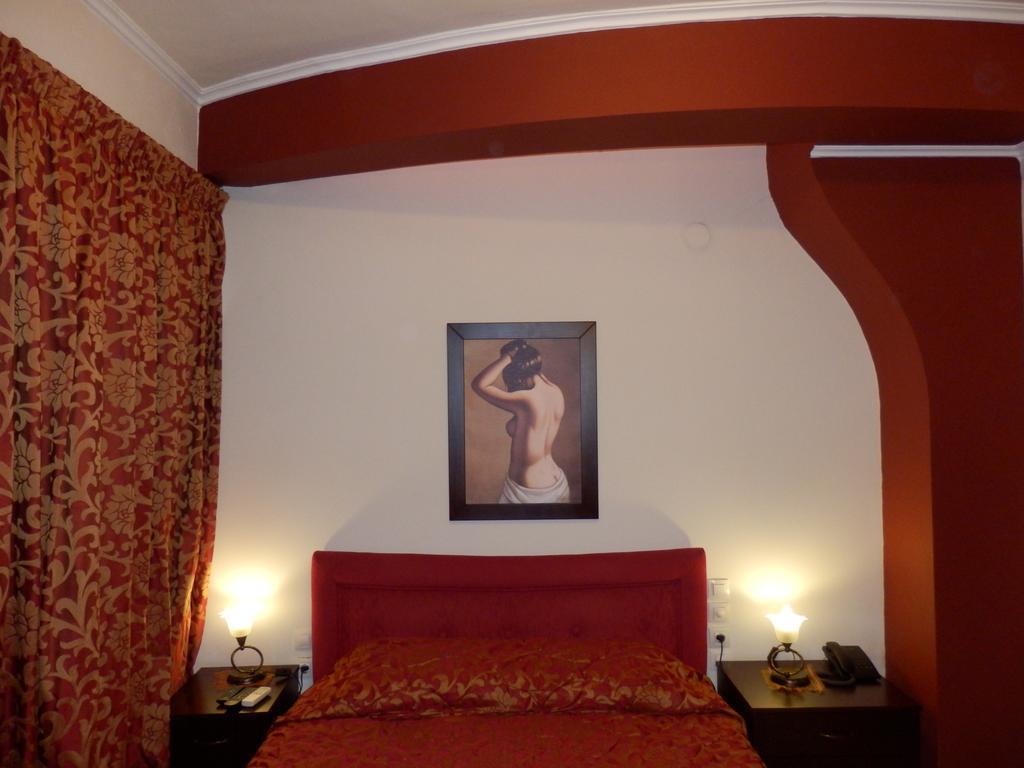 Hotel Athina Káto Loutrákion الغرفة الصورة