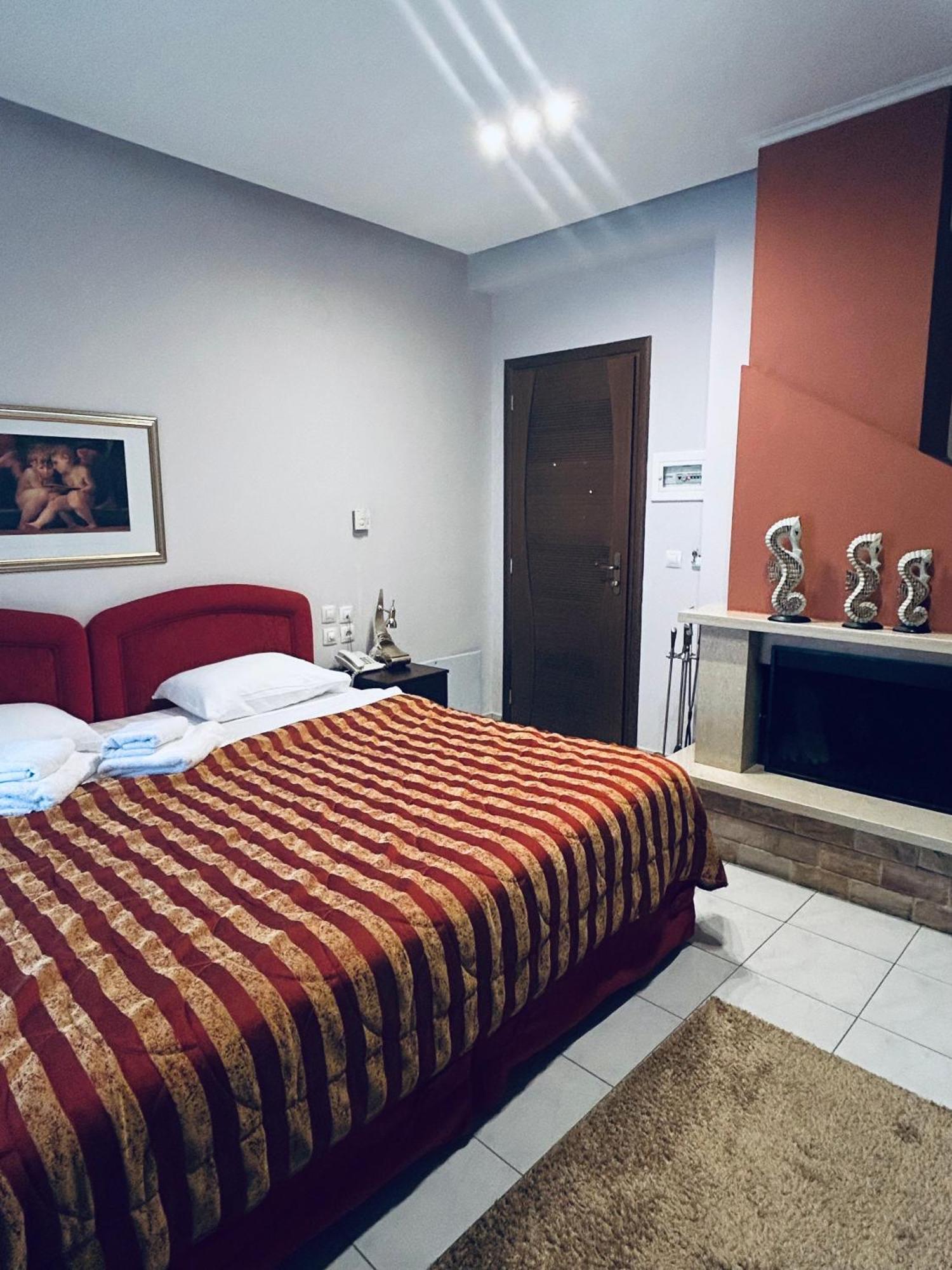 Hotel Athina Káto Loutrákion المظهر الخارجي الصورة